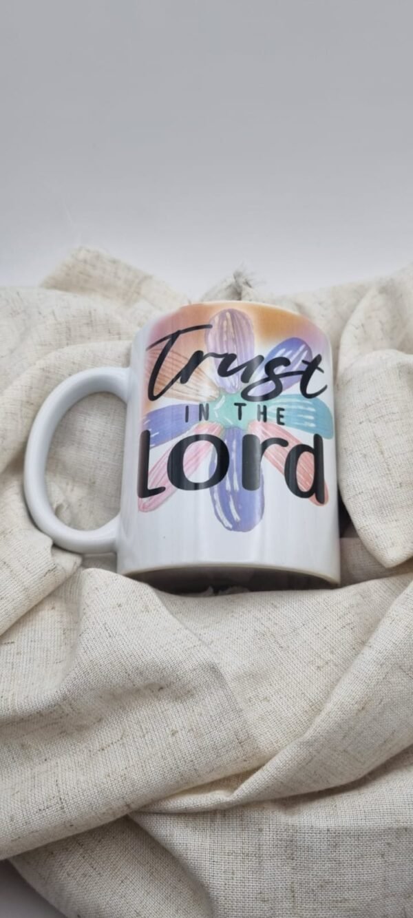 Mug personnalisé    trust in the lord